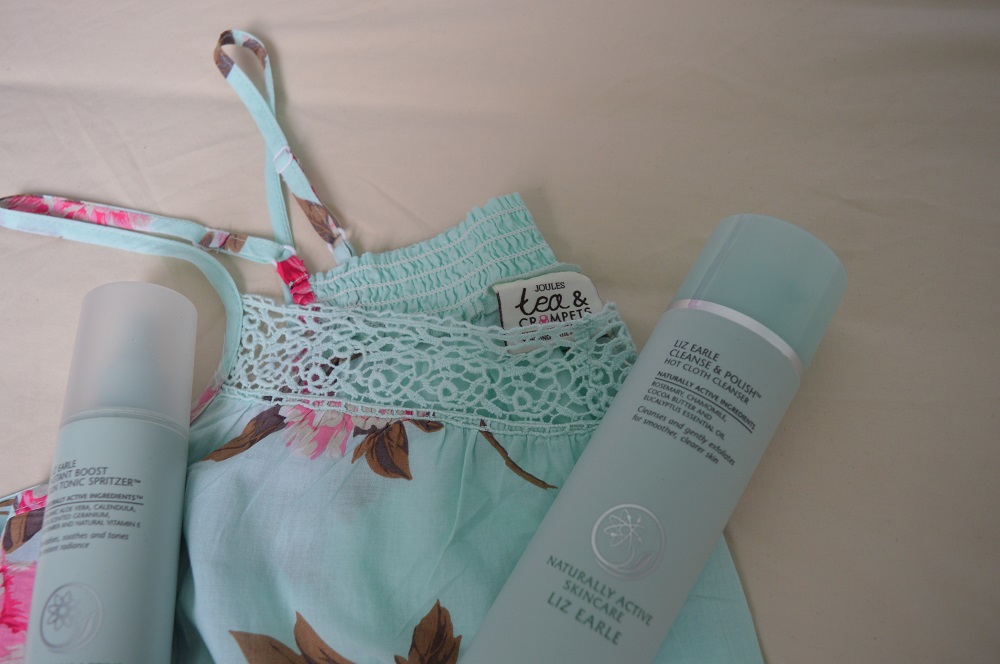 Liz Earle Cleanse And Polish Hot Cloth Cleanser