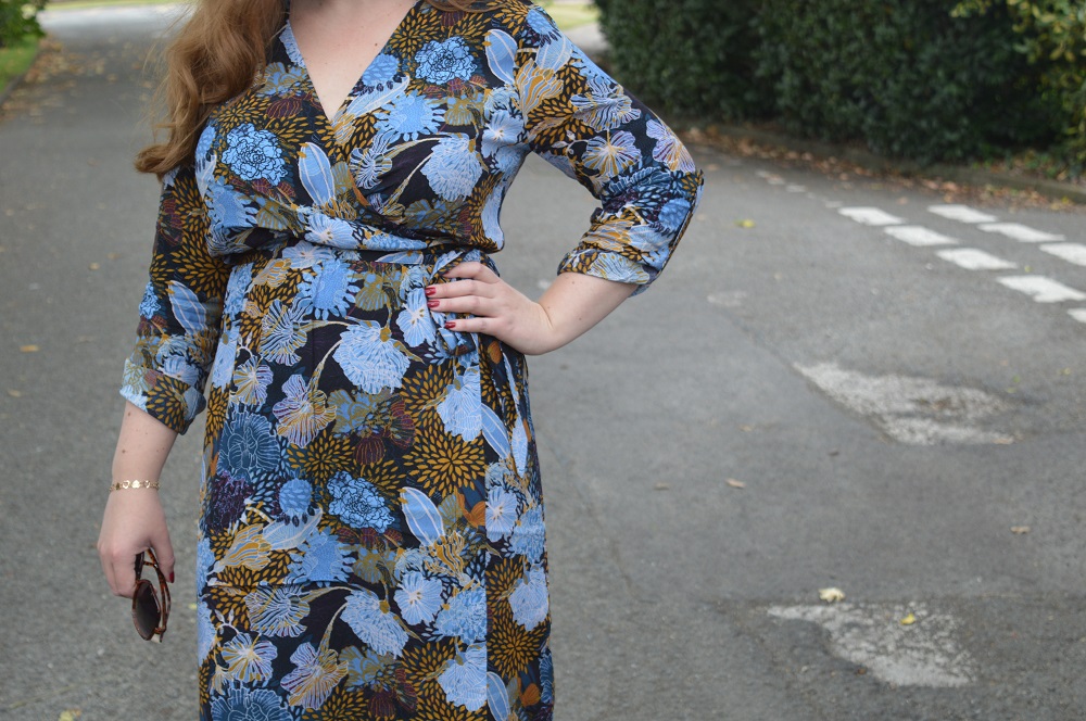 1970s Style With The Crepe Wrap Dress JacquardFlower