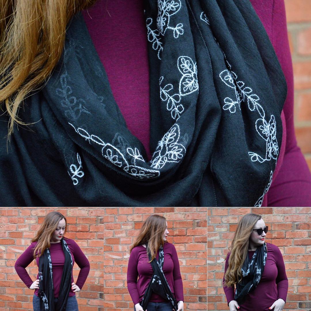 Today on the blog | How to tie a scarf to make a snood /infinity look and a @lyliarose discount for my readers #scarves #snood #infinityscarf #blogger #fashion #outfitoftheday #outfitinspiration #blogger #mumblogger #sahm #howto #casualoutfit