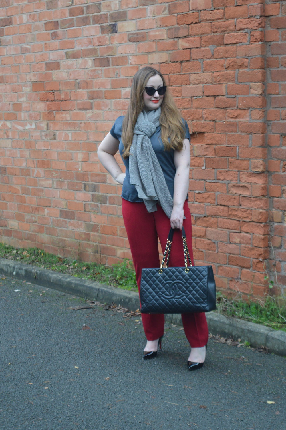 Red Trousers Outfit – JacquardFlower