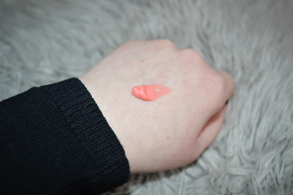 Dr ~Paw Paw Tinted Peach Pink Balm swatch