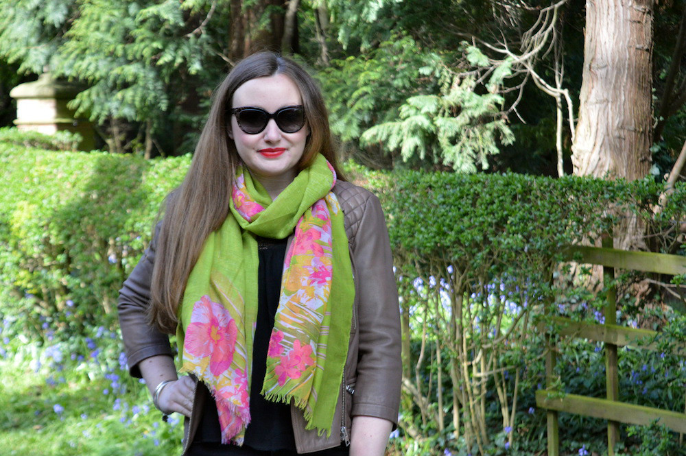 How to style a bright scarf