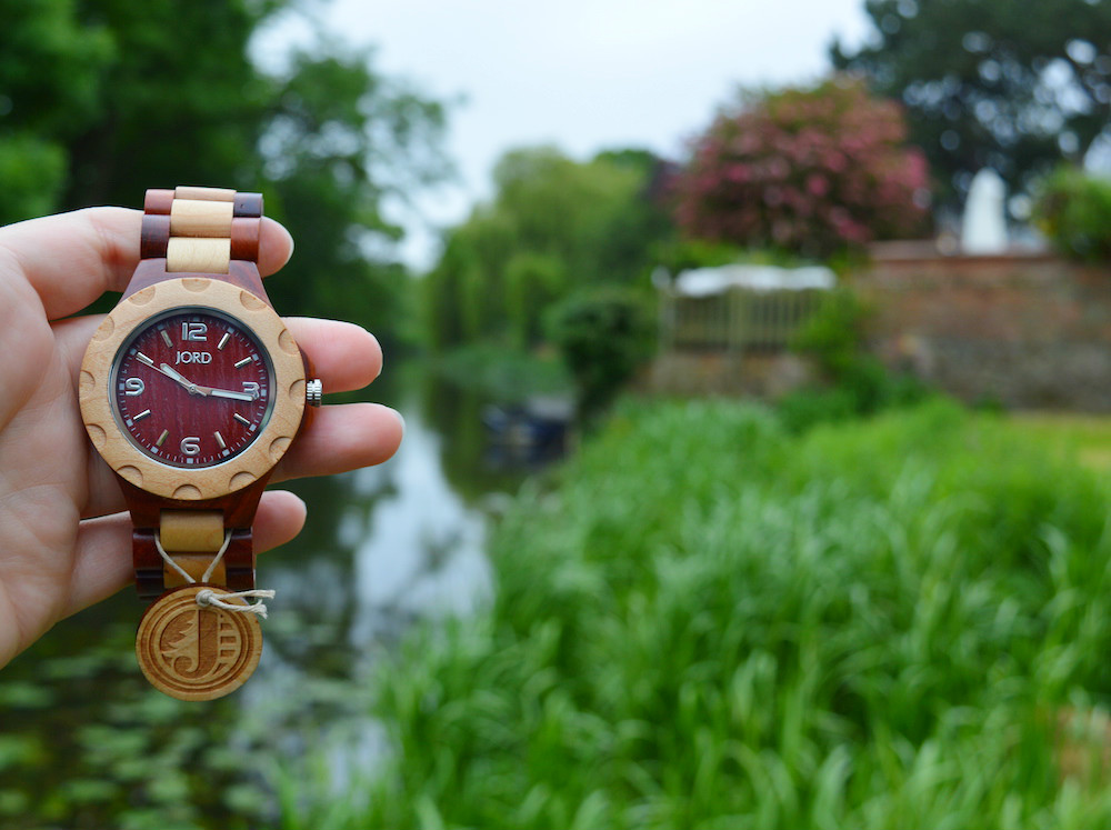 Jord Sully Red Sandalwood and maple watch