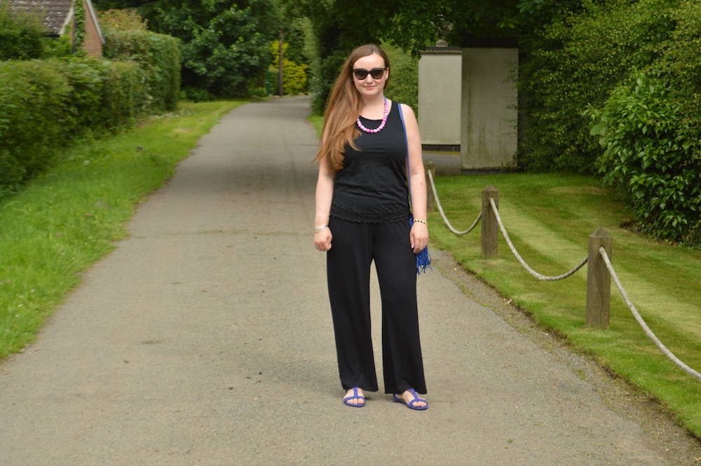 Holiday Shop Style Outfit – JacquardFlower