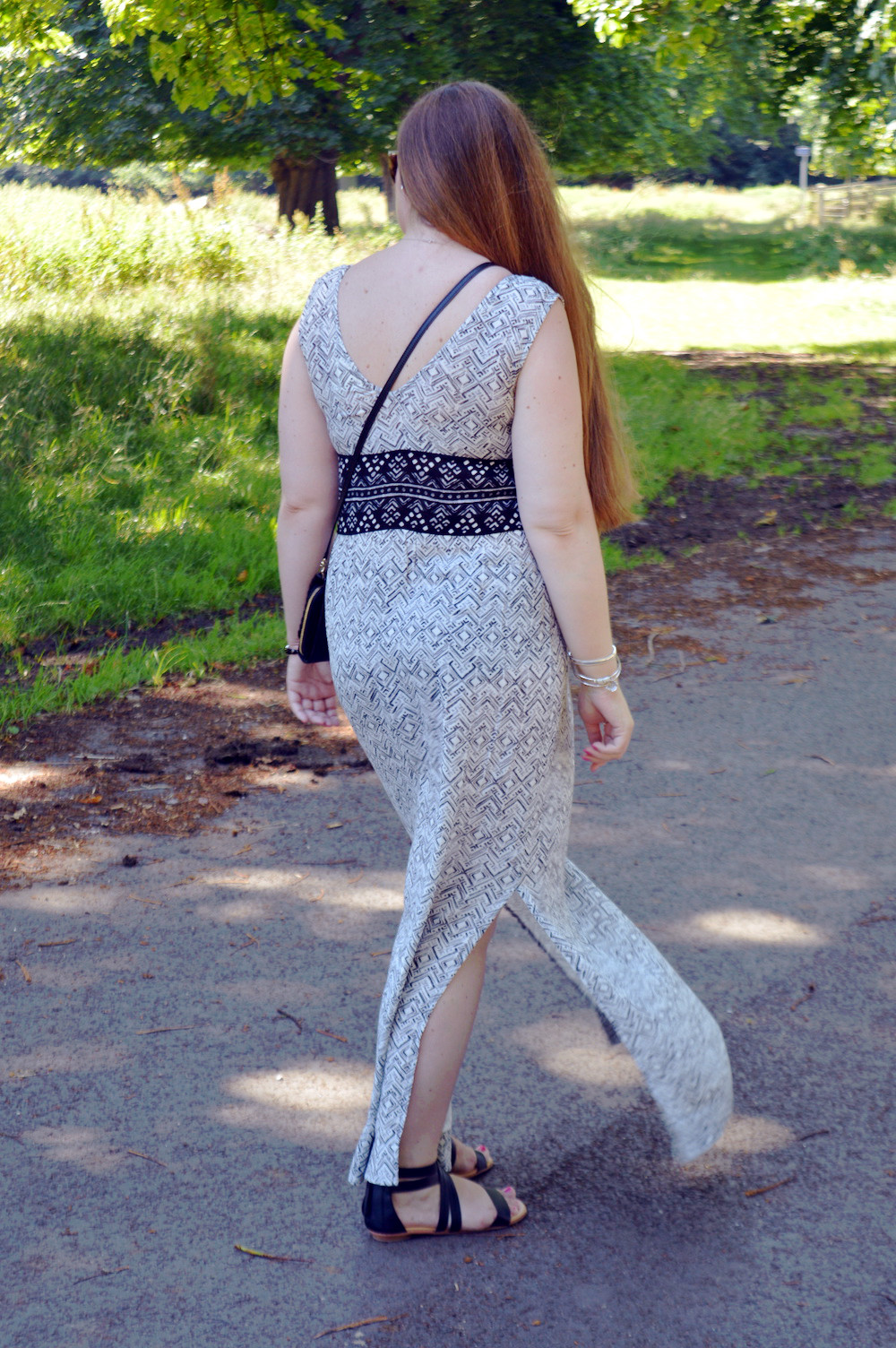 Black and white maxi dress outfit
