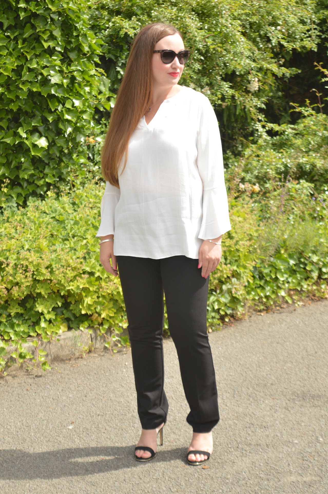 Black Trousers Capsule Wardrobe For Work – JacquardFlower