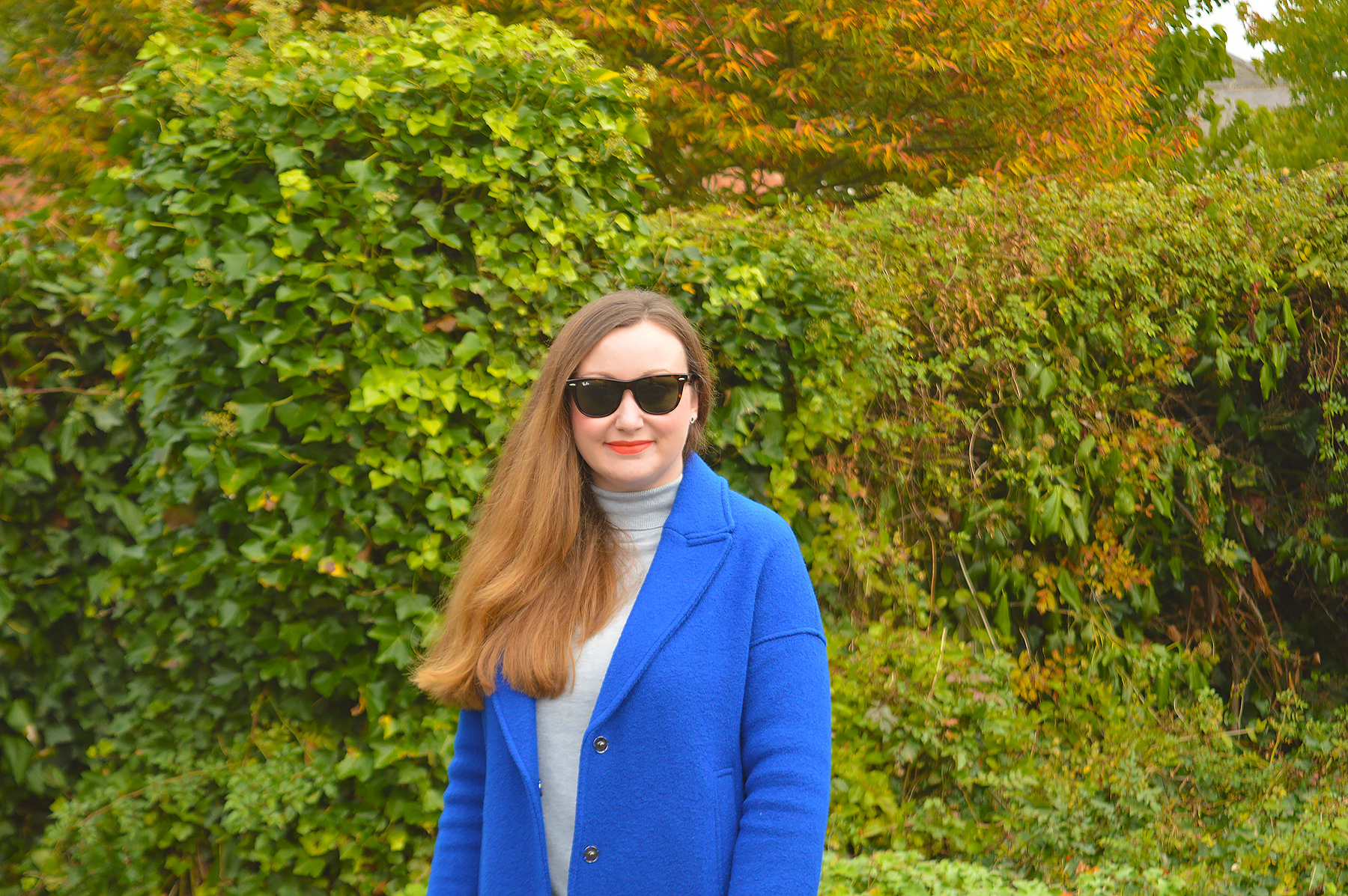 Bright Blue Coat Outfit Ideas
