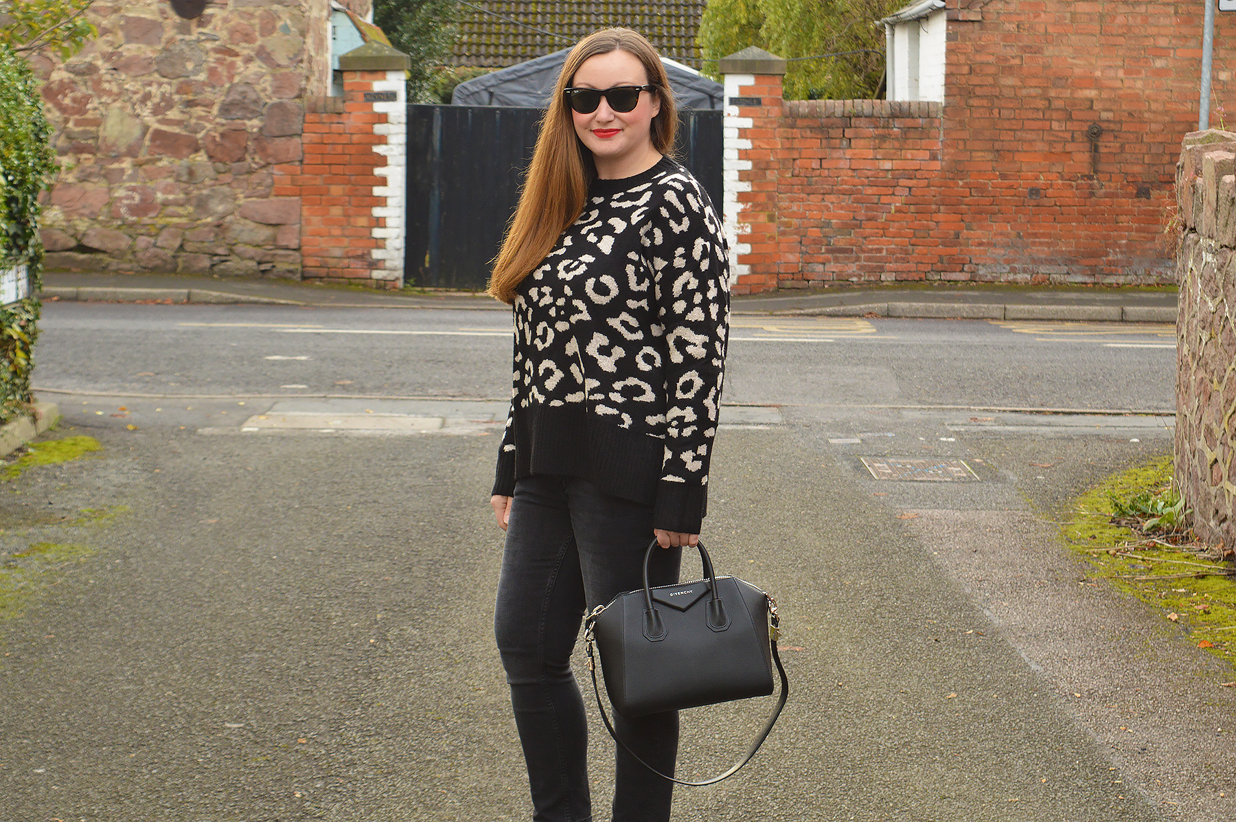 zara black and white jumper