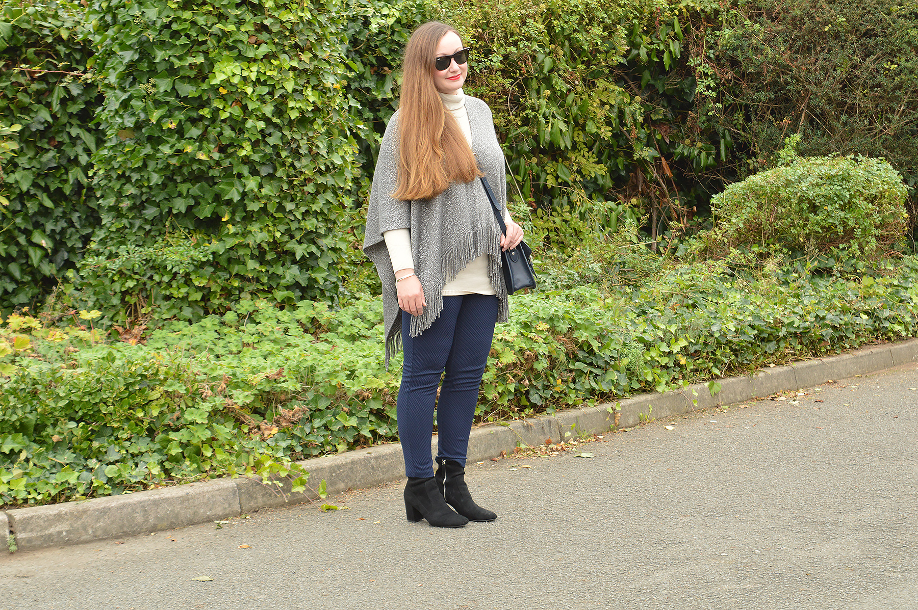 Autumn Grey Poncho Outfit