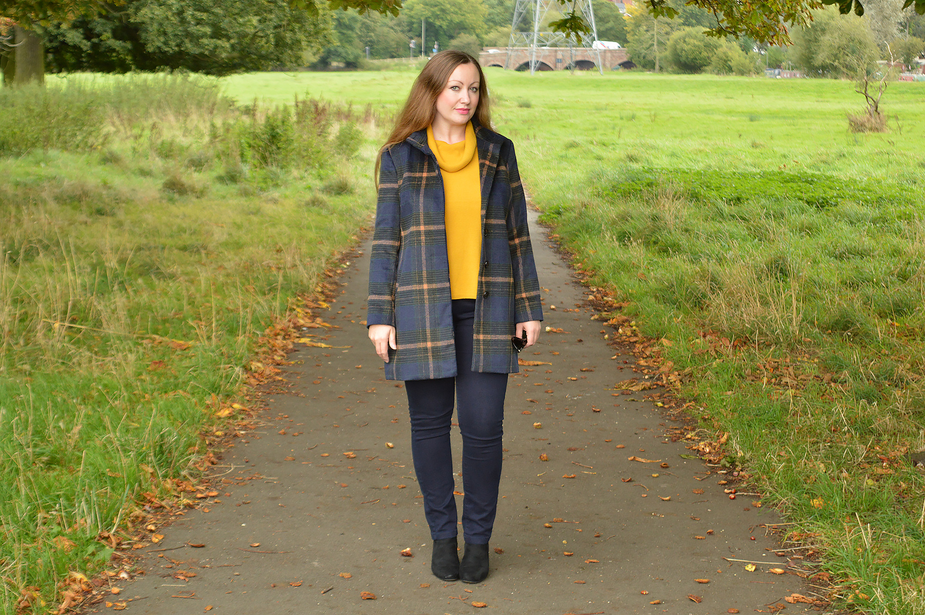 Autumn Yellow Jumper Outfit