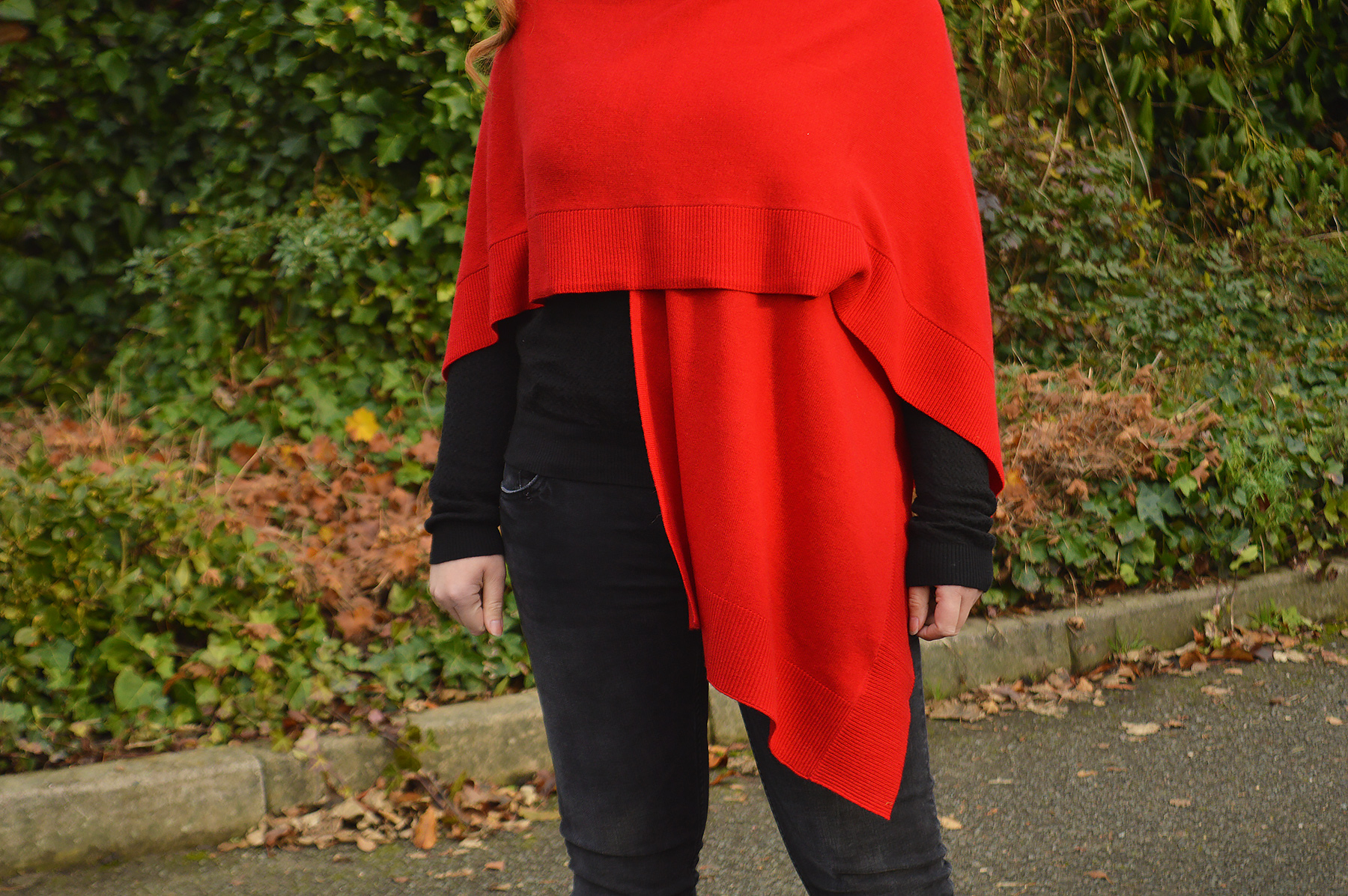 red cashmere scarf