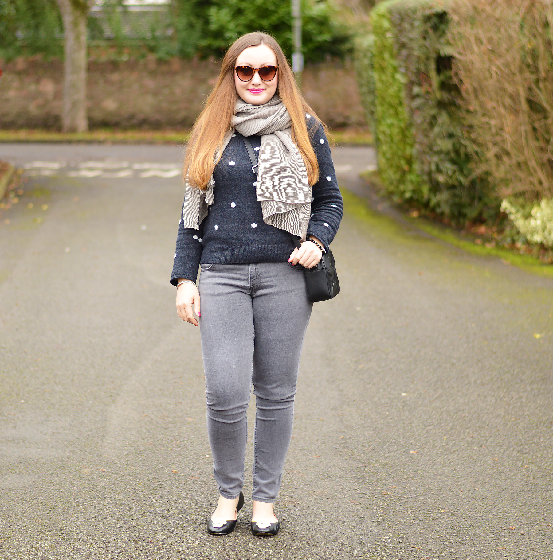 ALL GREY EVERYTHING OUTFIT WITH A SPOTTY JUMPER
