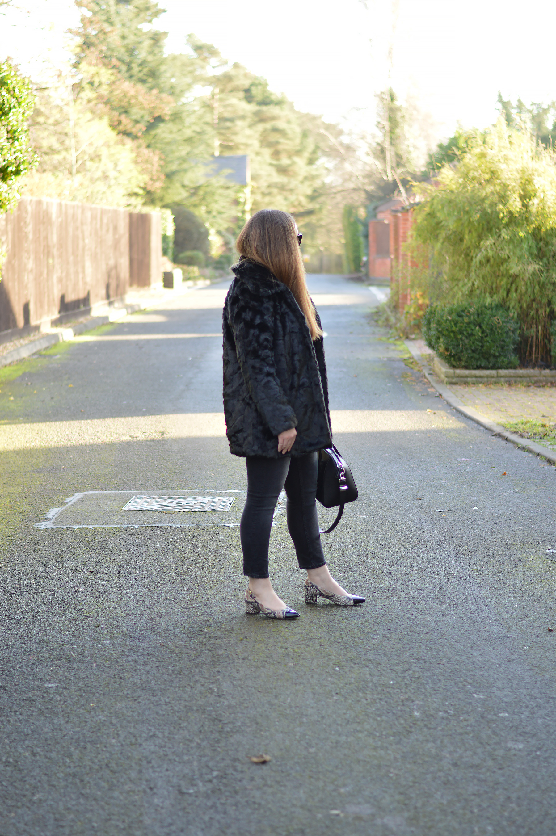 Black Fur coat outfit ideas