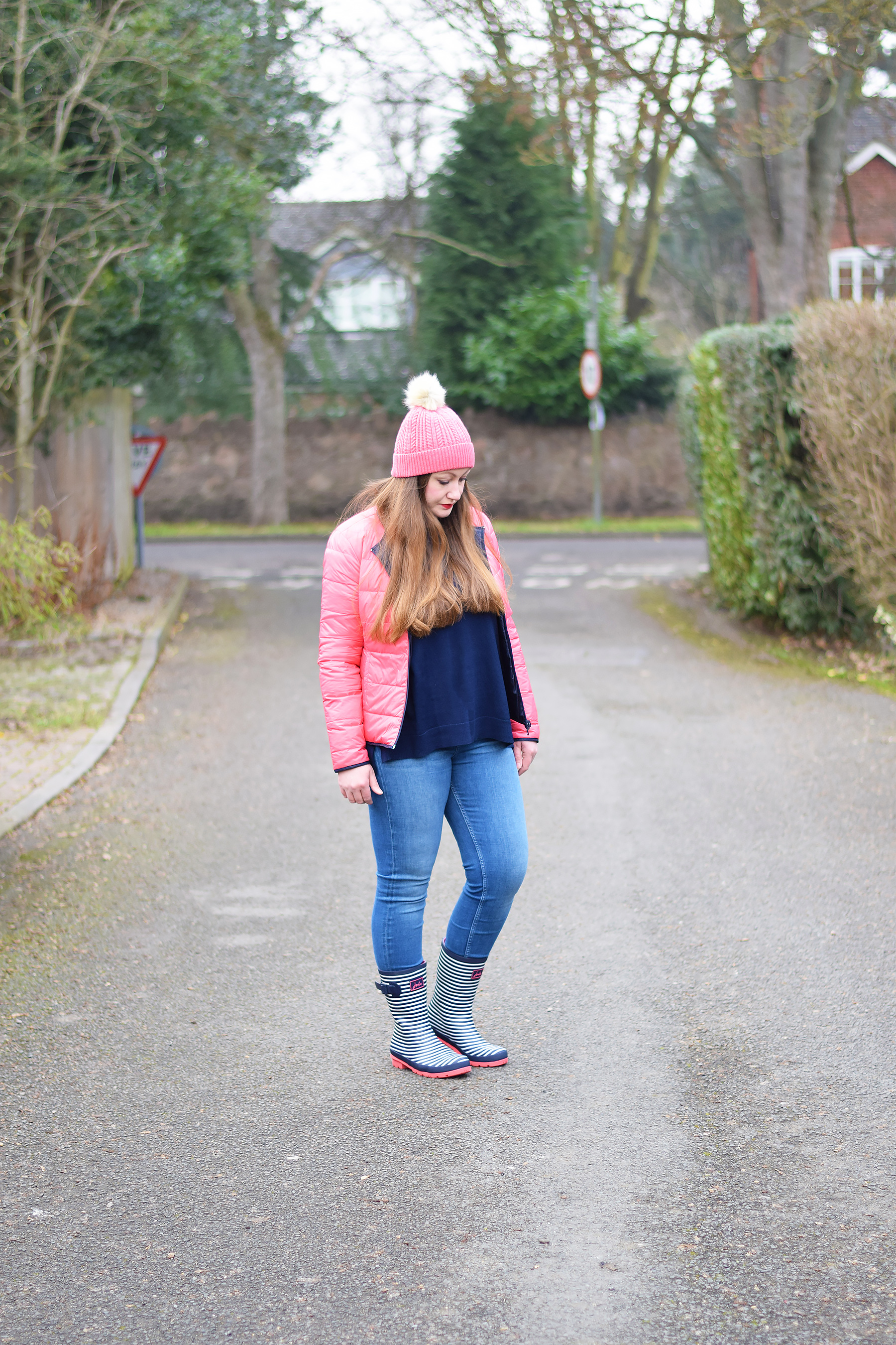 Joules Pink Puffer Jacket Outfit