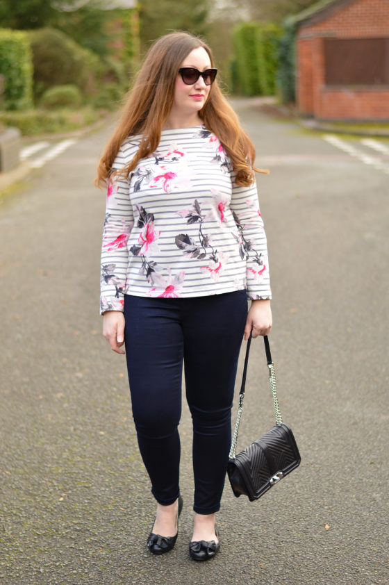 Breton With Floral Outfit – JacquardFlower