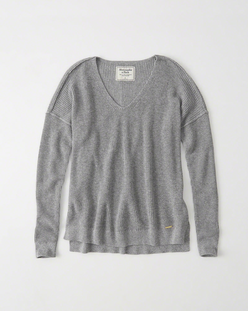 Abercrombie & Fitch Womens V-Neck Sweater in grey