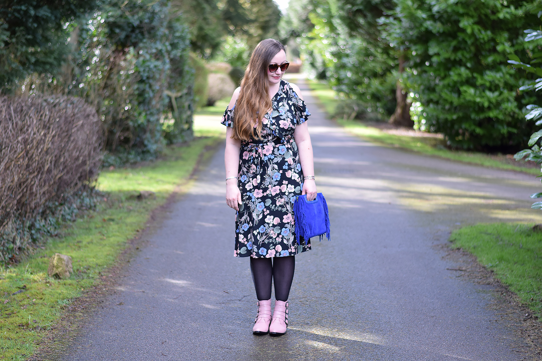 Perfect floral midi dress for spring