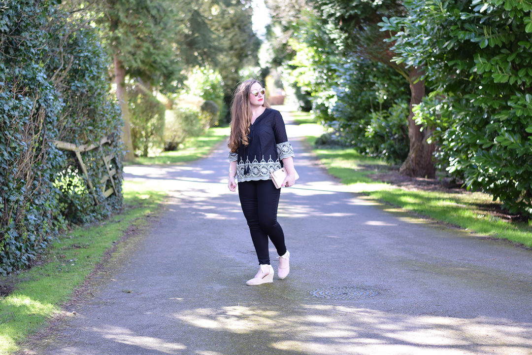 Black Jeggings and pale pink espadrilles