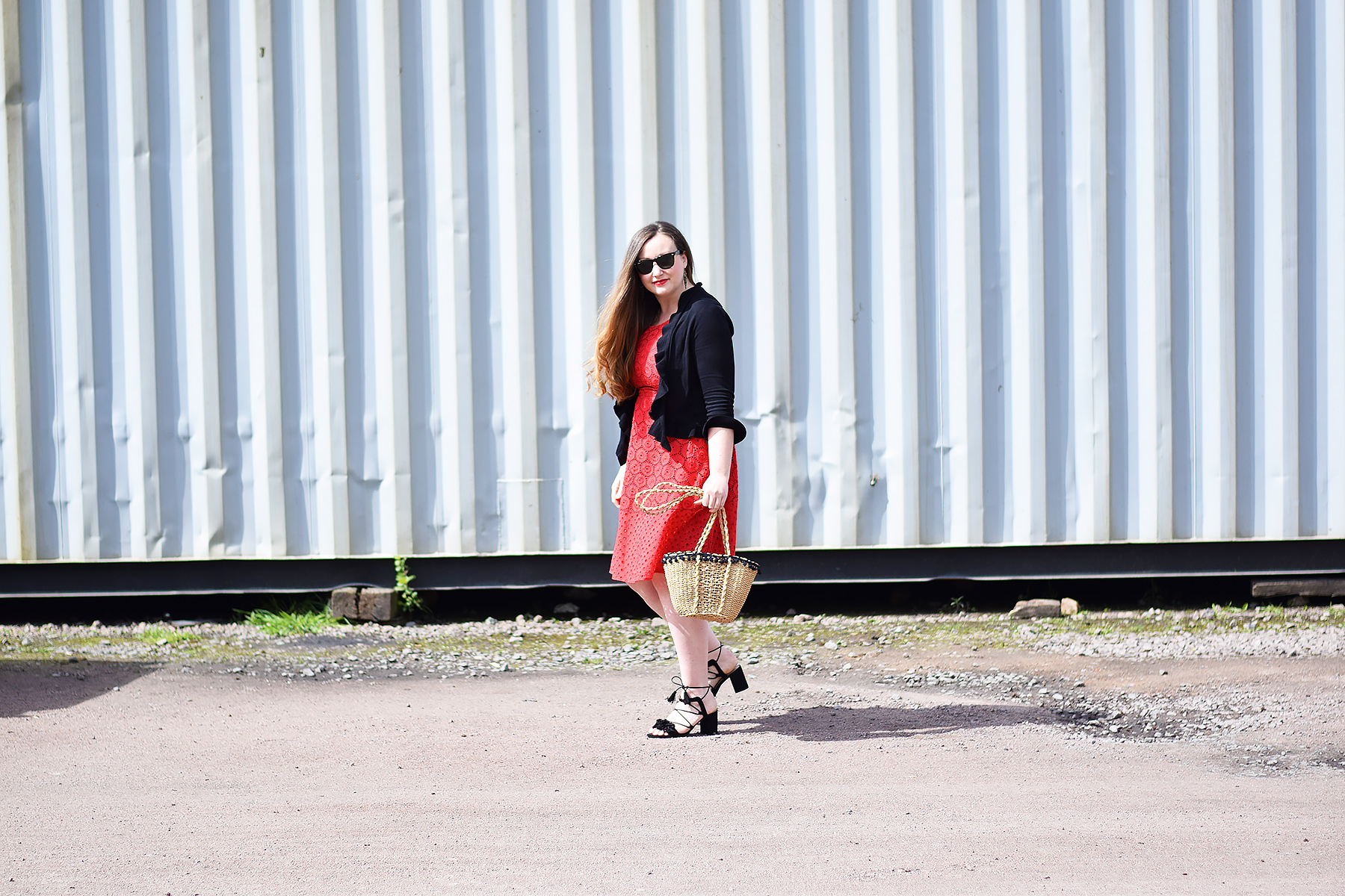 How to wear a red summer dress