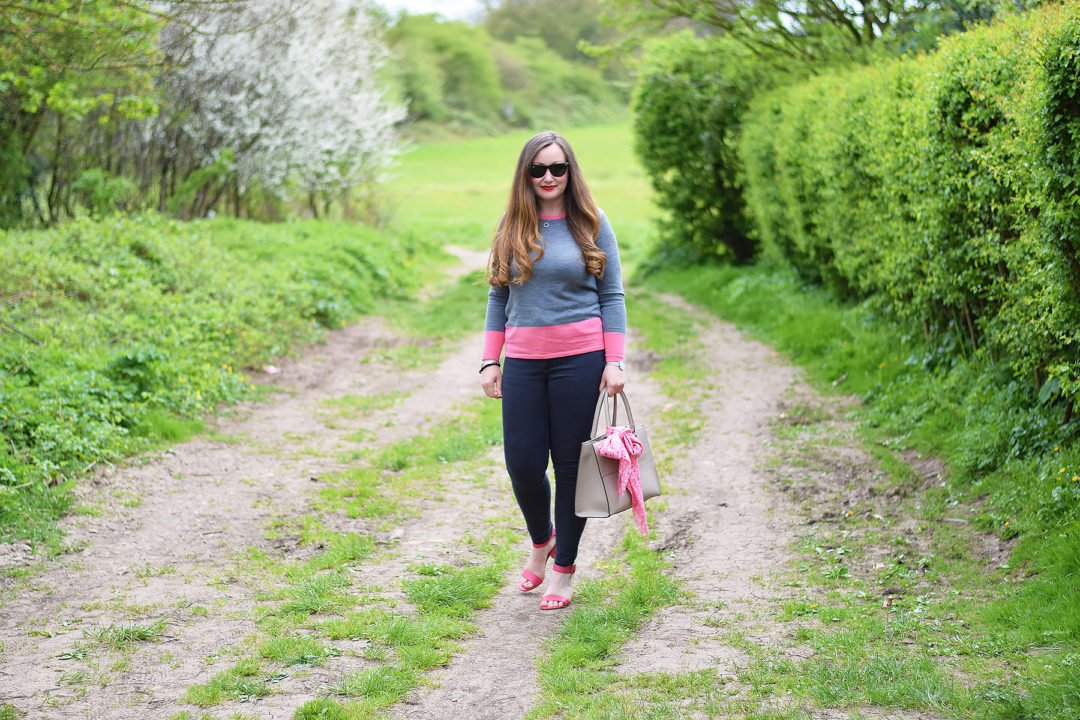 Colour Blocking Outfit Coral And Grey – JacquardFlower