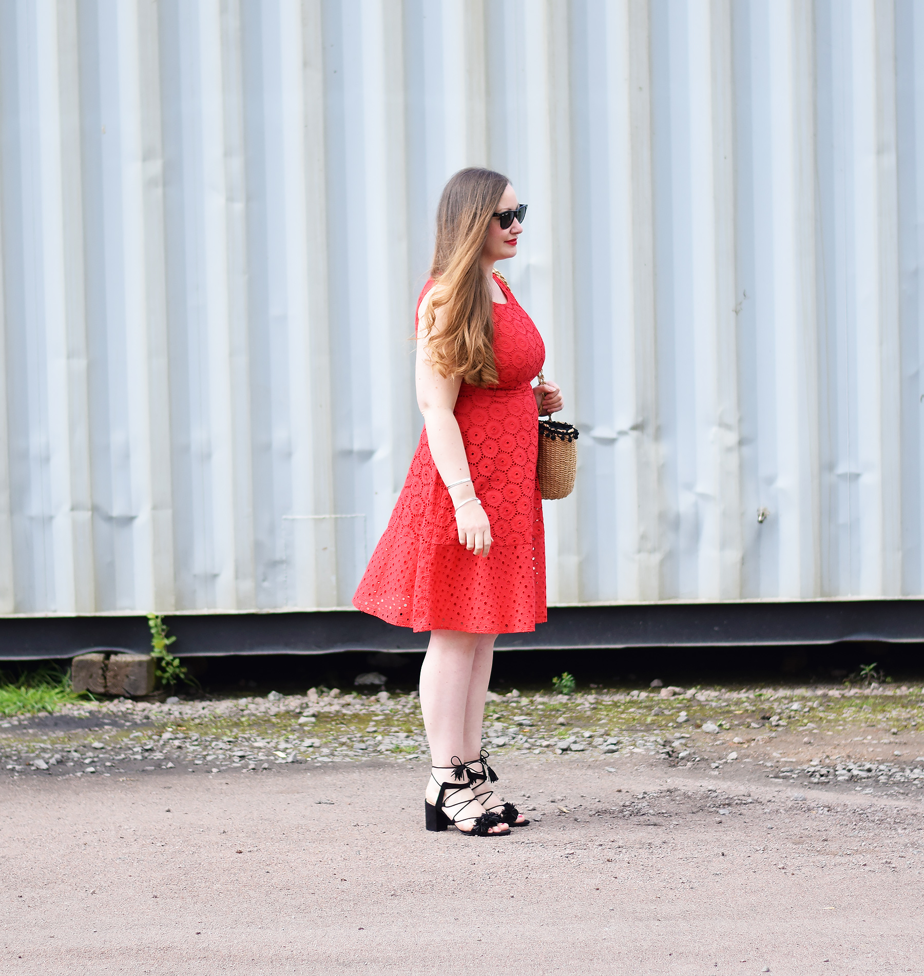 The prettiest red summer dress