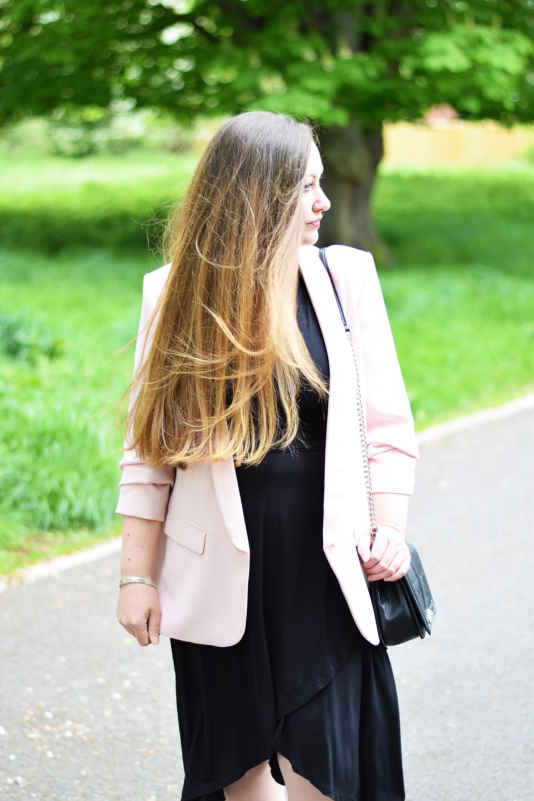How to wear a pastel pink jacket