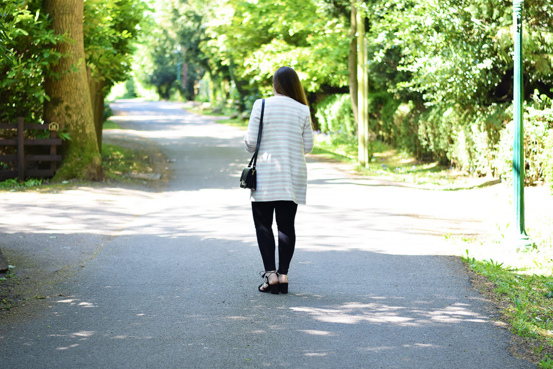 Wearing Black Sandals And Black Bag In The Summer JacquardFlower