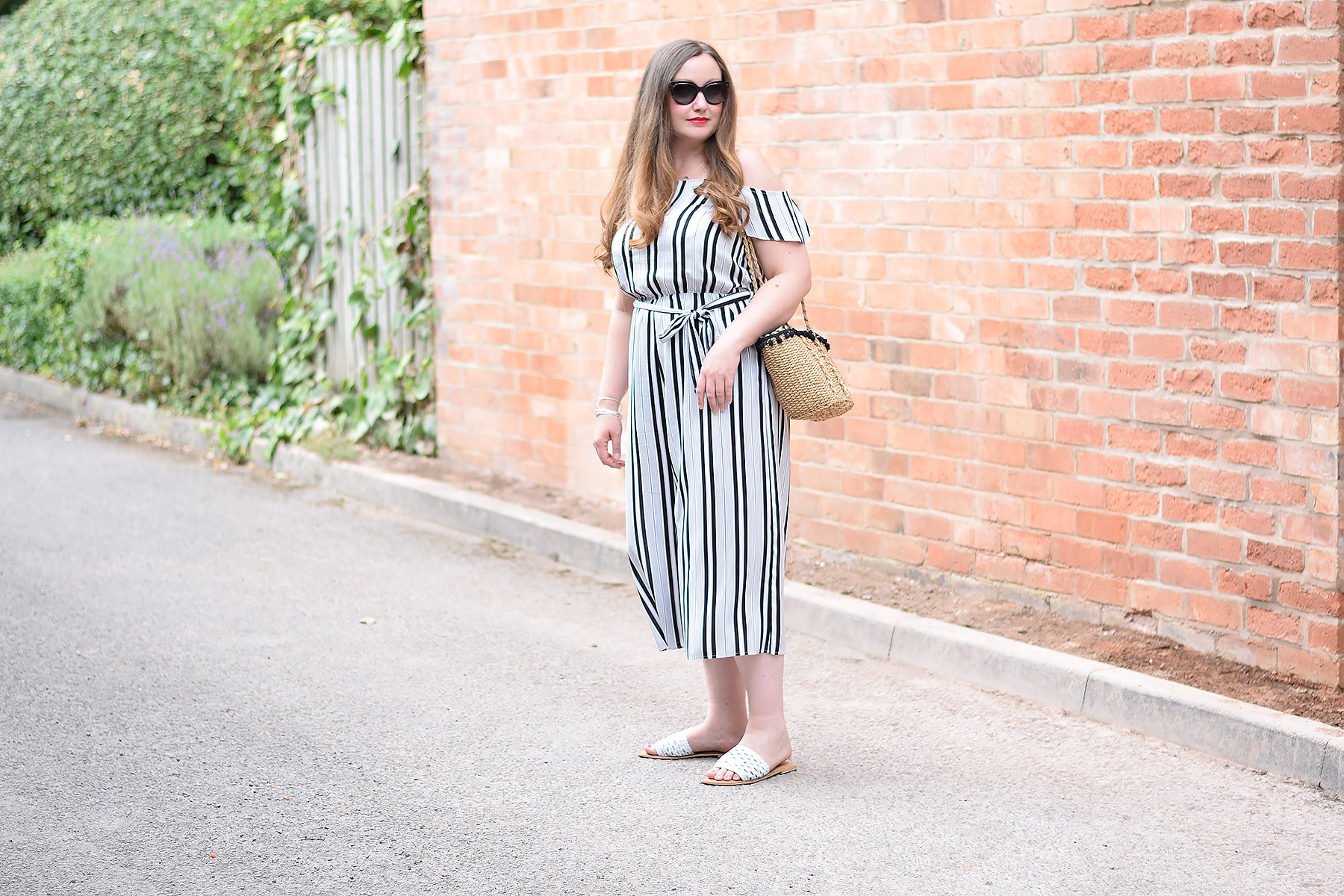 Flattering striped jumpsuit outfit