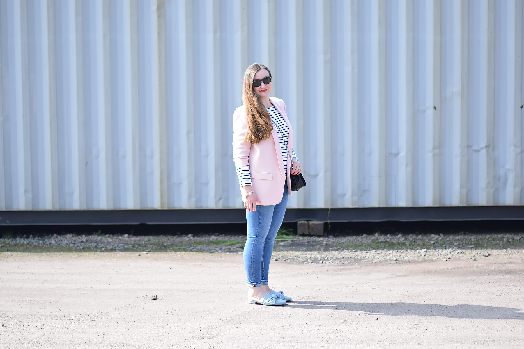 pastel pink blazer outfit