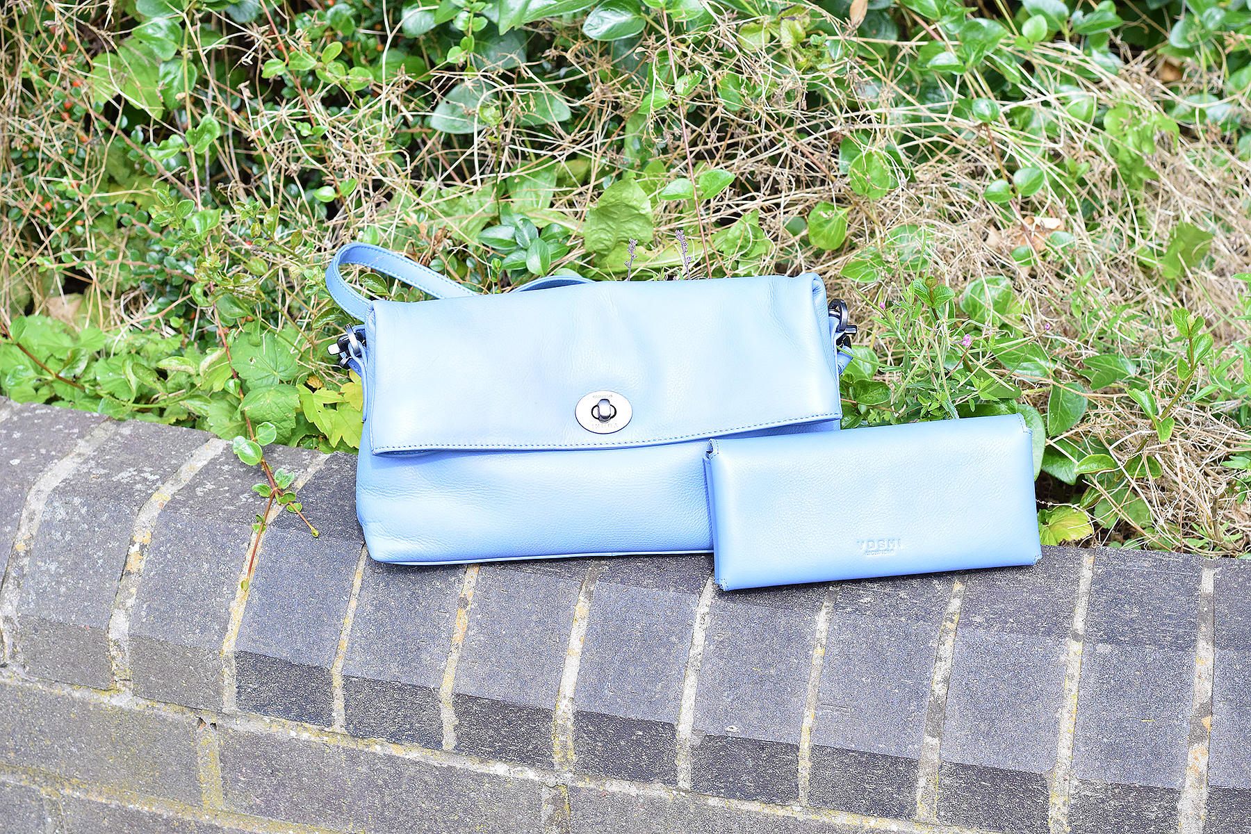 Yoshi Cornflower blue bag and purse set
