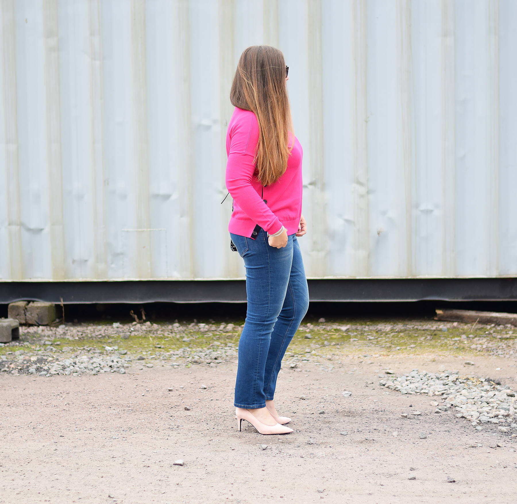 How to wear a bright pink jumper