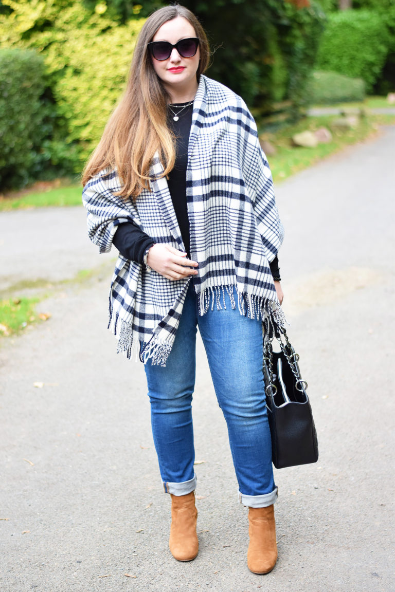 Checked Blanket Scarf Outfit – JacquardFlower