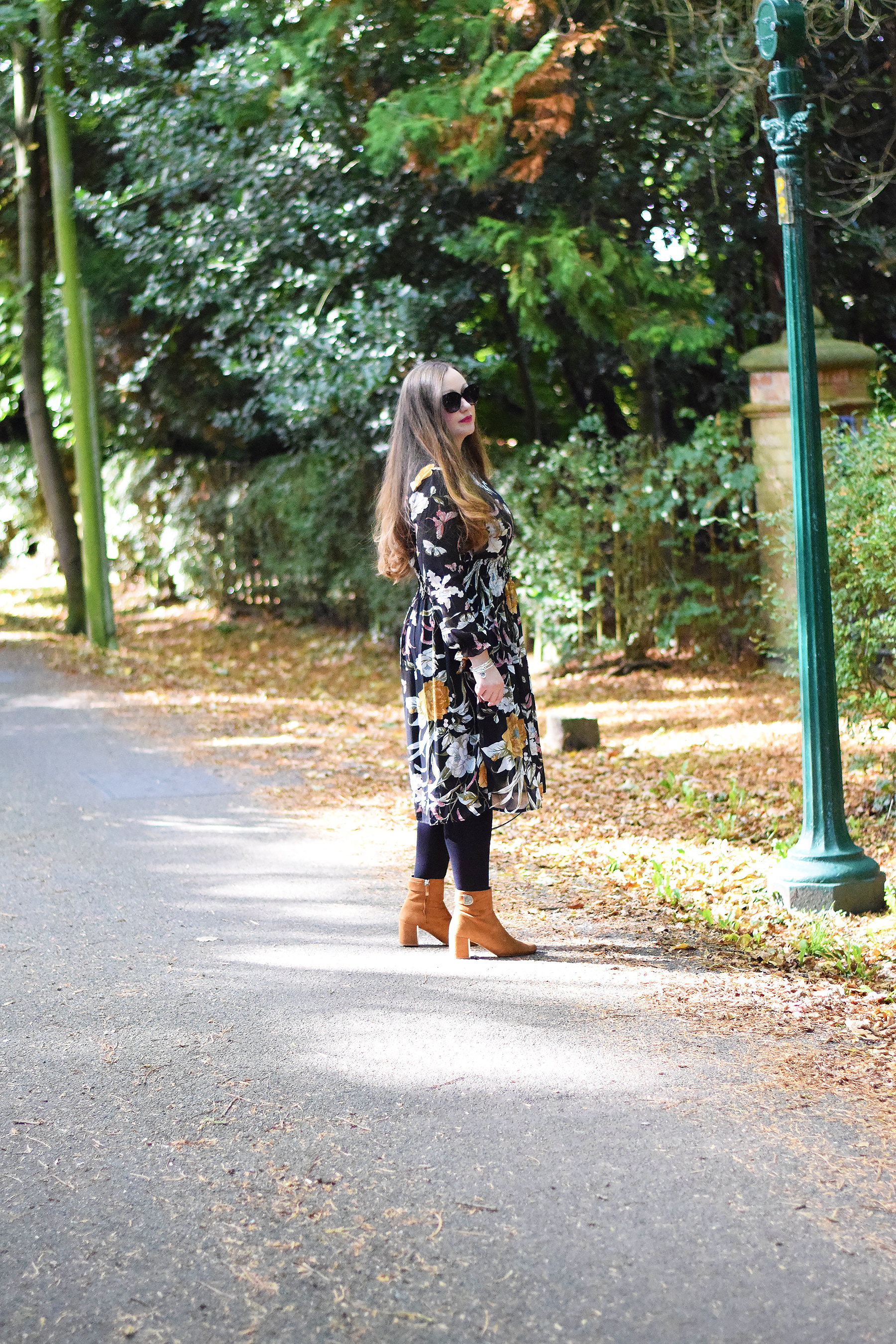 How to wear a floral dress in the autumn