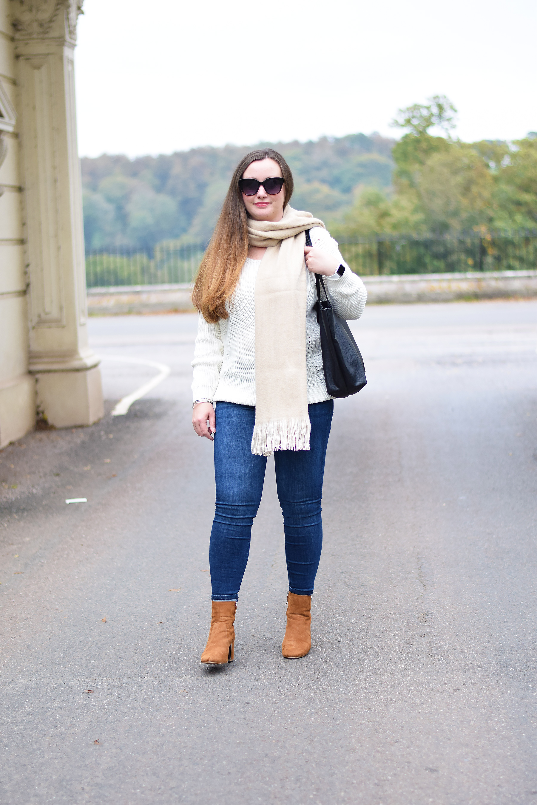 How to wear beige and cream
