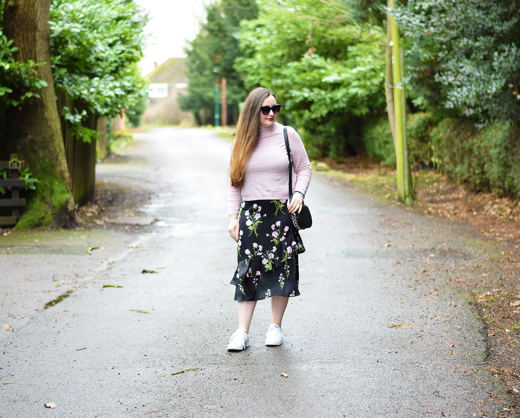 HOW TO STYLE A MIDI SKIRT WITH TRAINERS