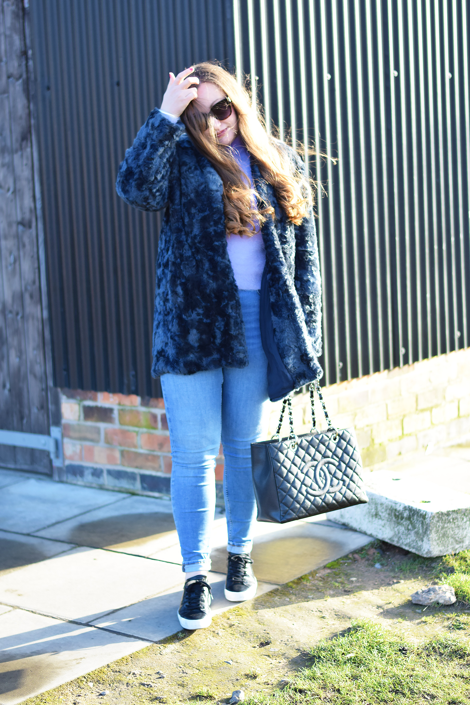 Navy Faux Fur Coat Outfit – JacquardFlower