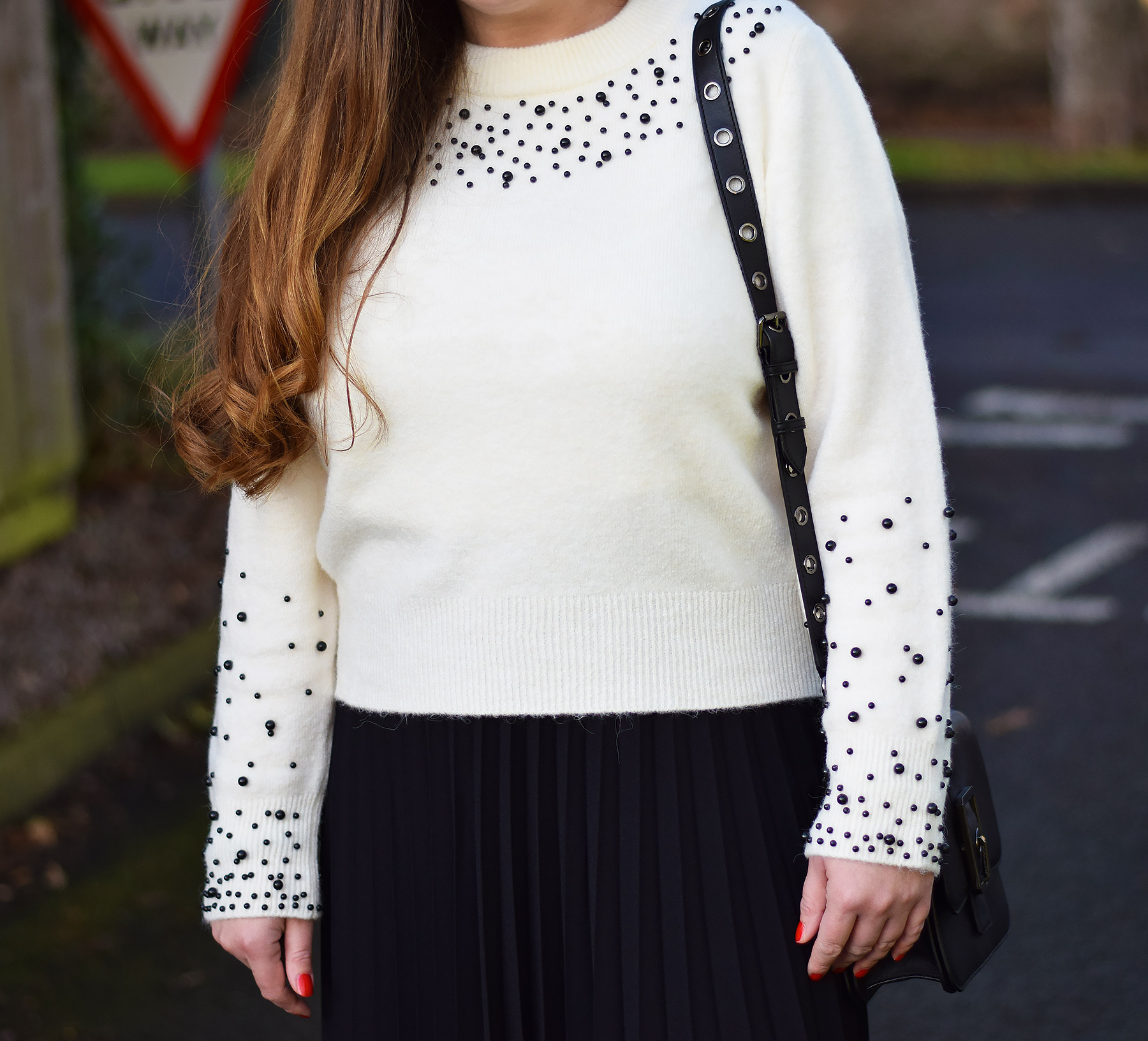 Jacquard flower - UK fashion blogger wearing H&M aw17 bead embellished jumper