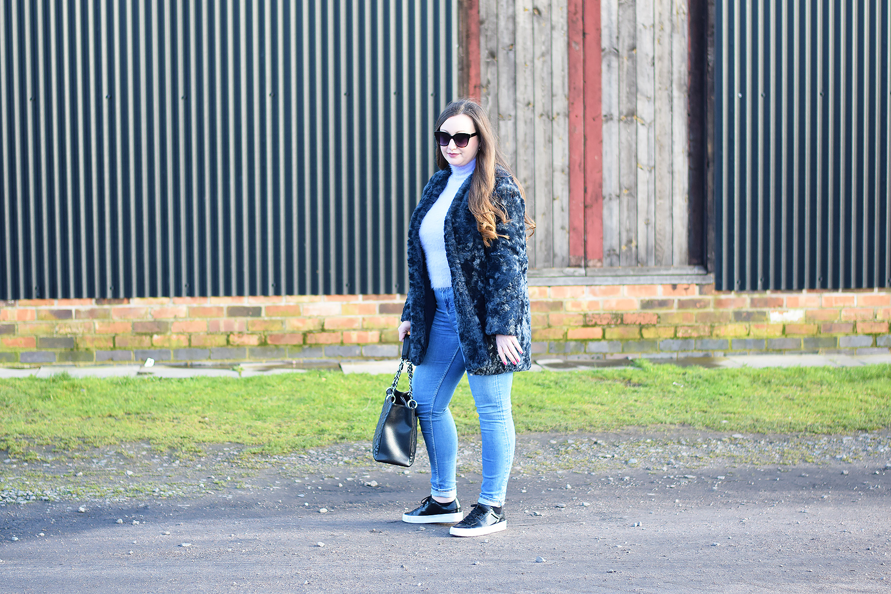 Daily outfit inspiration - casual style faux fur coat outfit with lilac jumper and navy coat