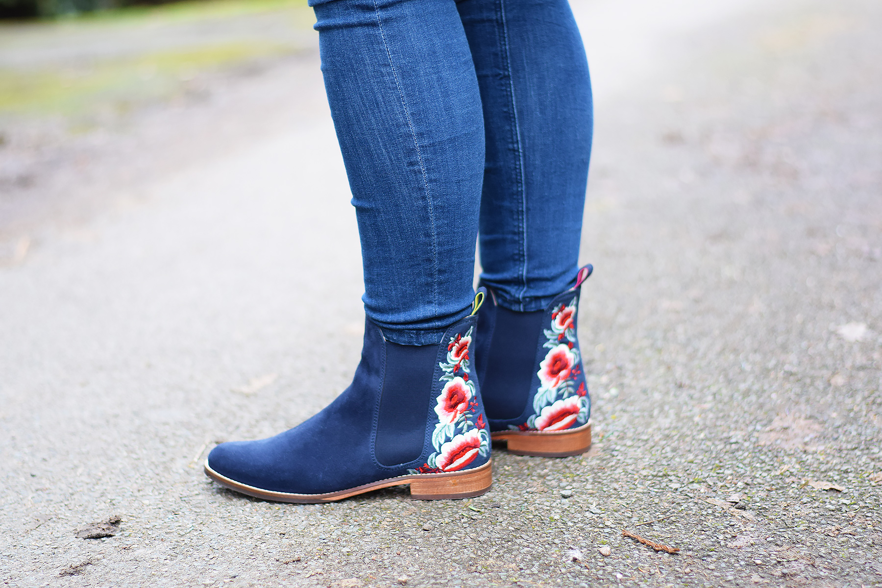 JOULES WESTBOURNE EMBROIDERED CHELSEA BOOTS OUTFIT
