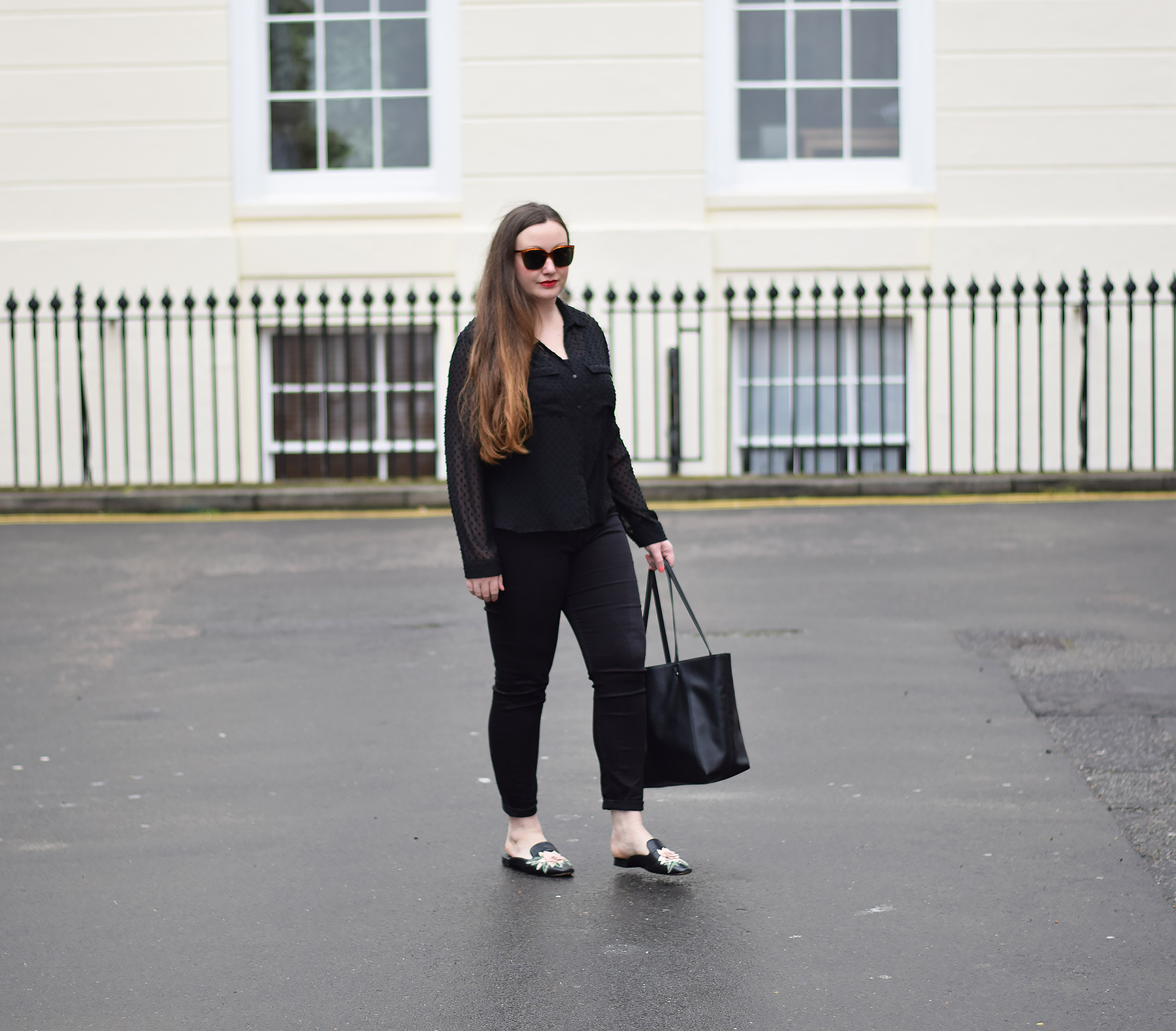 How to style an all black outfit