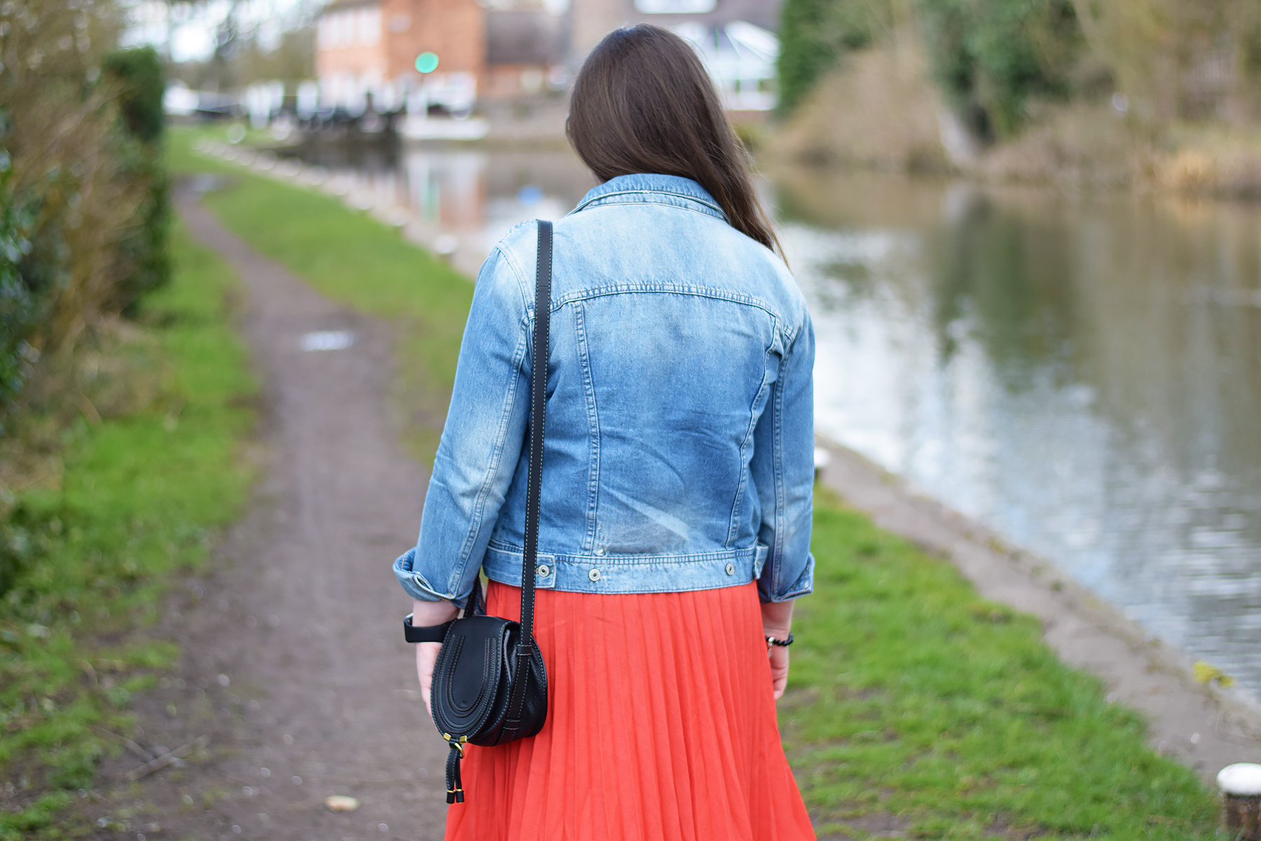 ORANGE AND DENIM OUTFIT