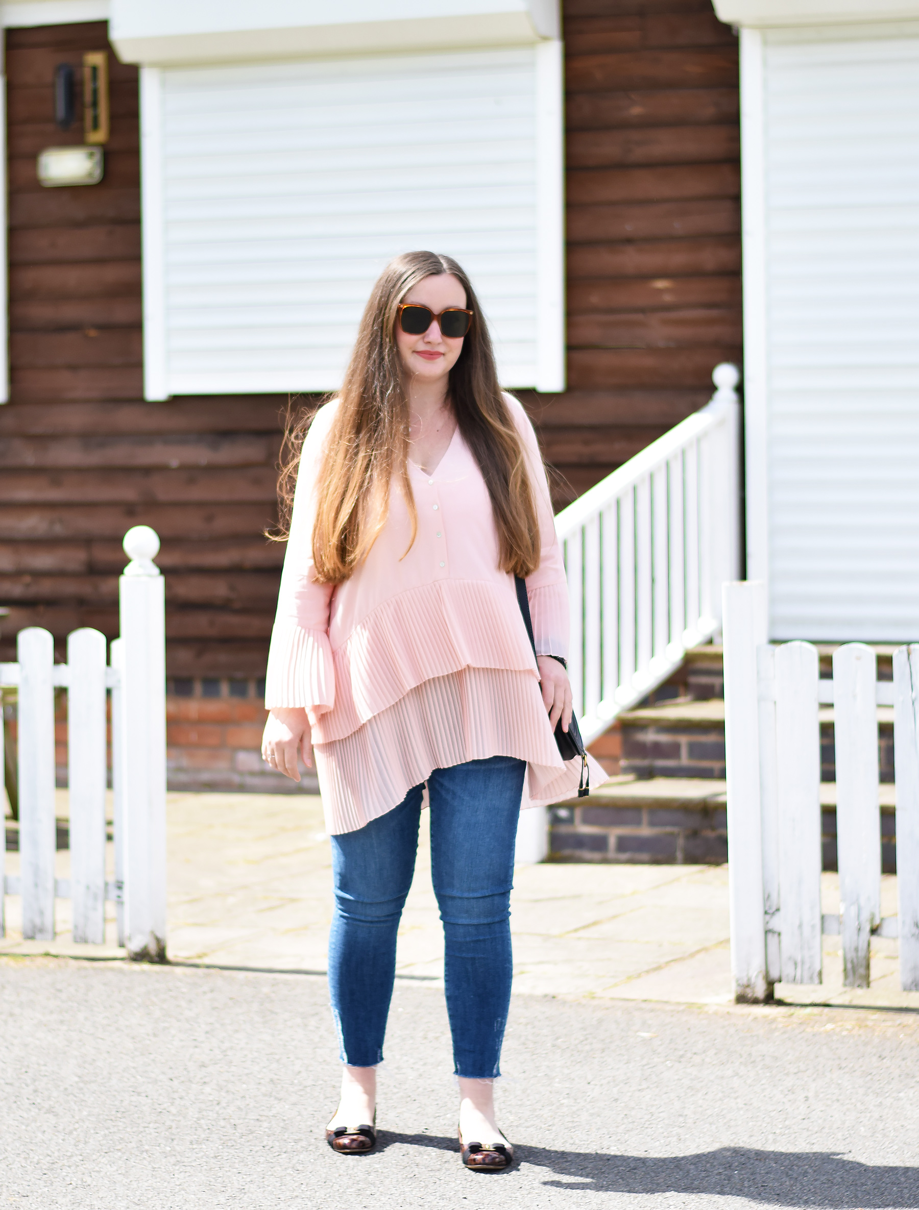 Zara Contrasting pleated blouse outfit