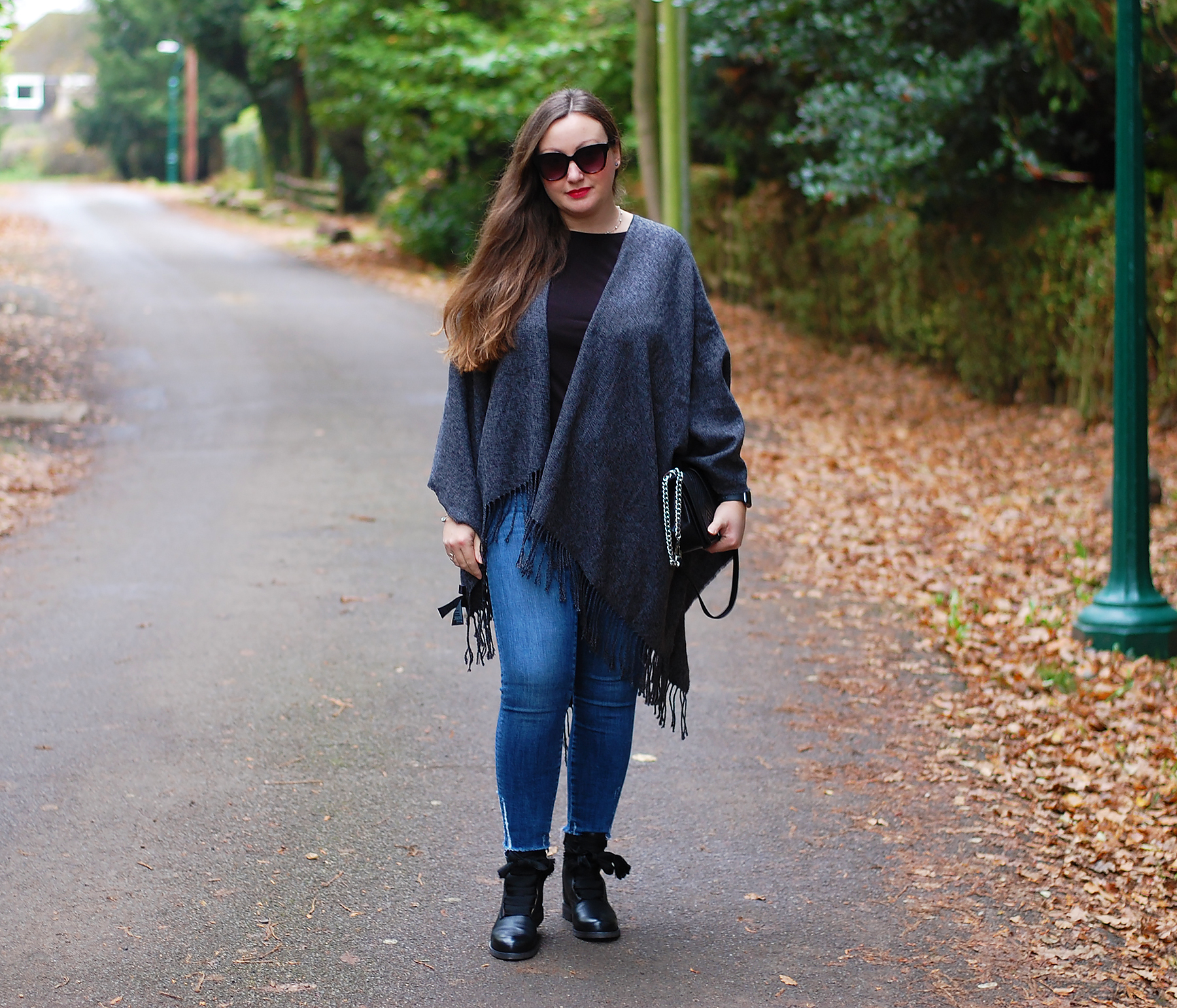 How to style a grey poncho