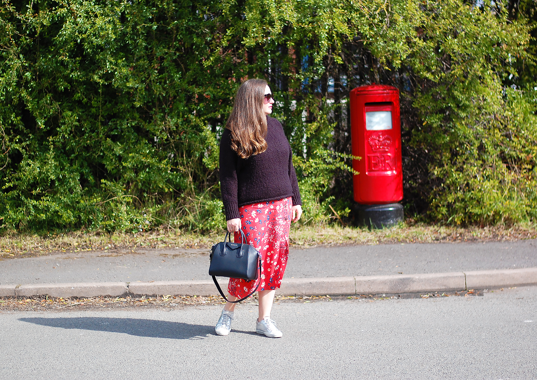 SS19 Outfit Ideas Red Floral Skirt