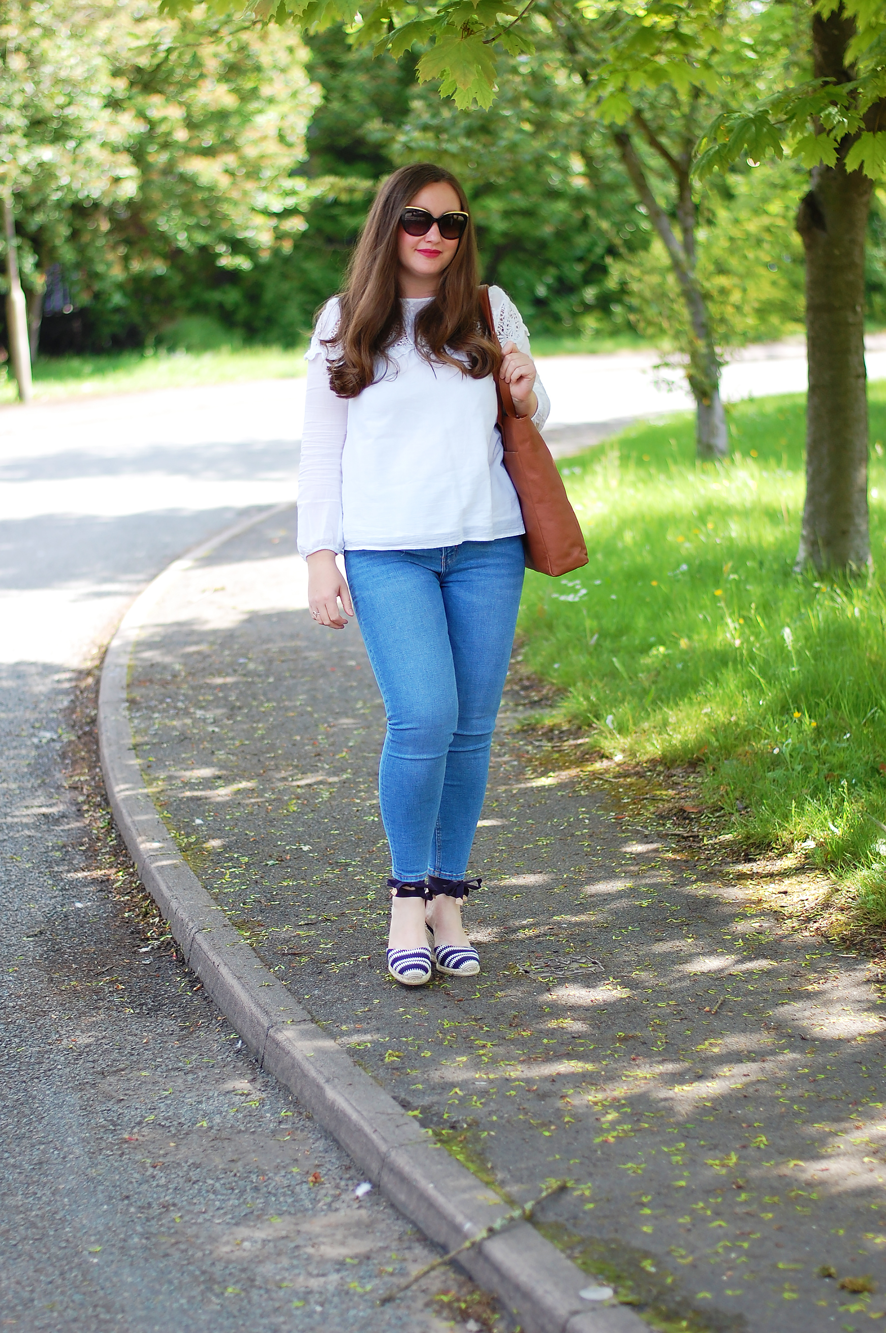 Tan Leather Shopping Tote Bag Outfit