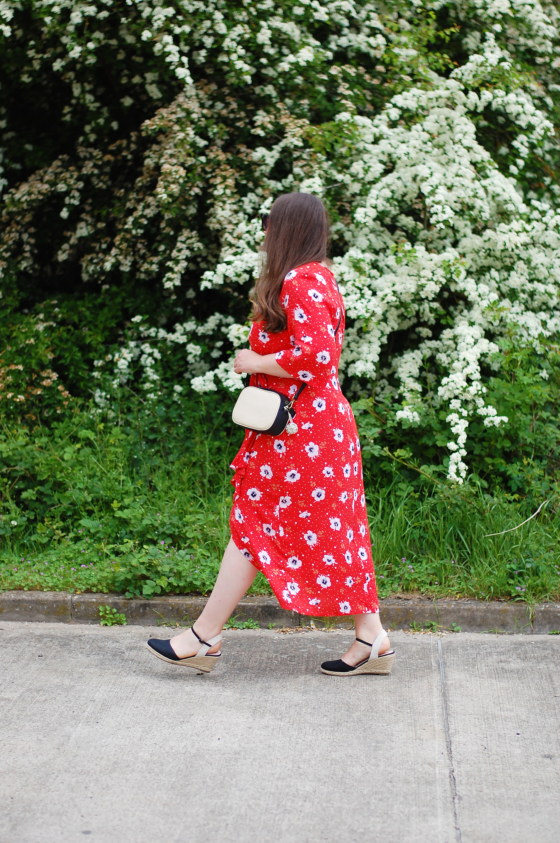 Black and white camera bag outfit