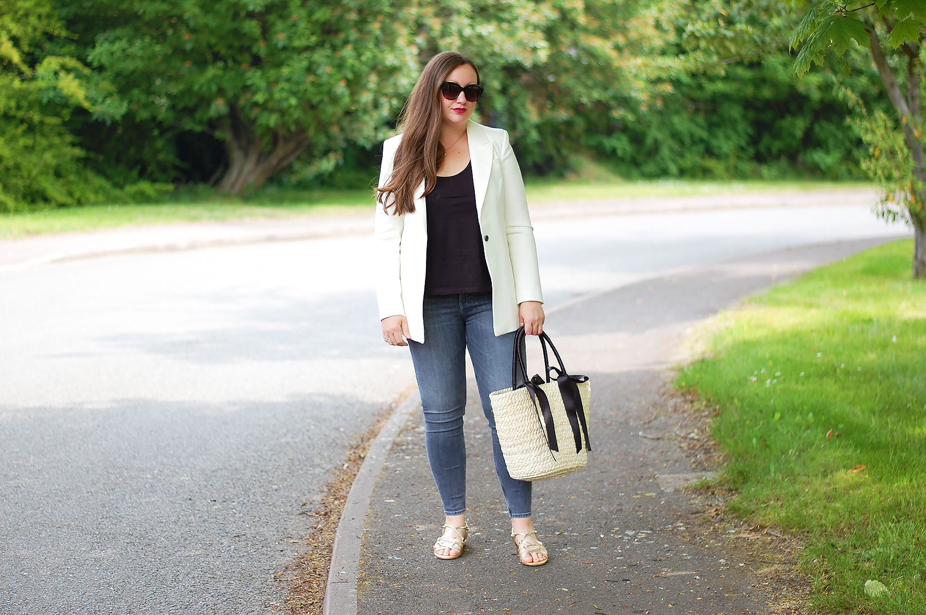 Cream Blazer Outfit Ideas