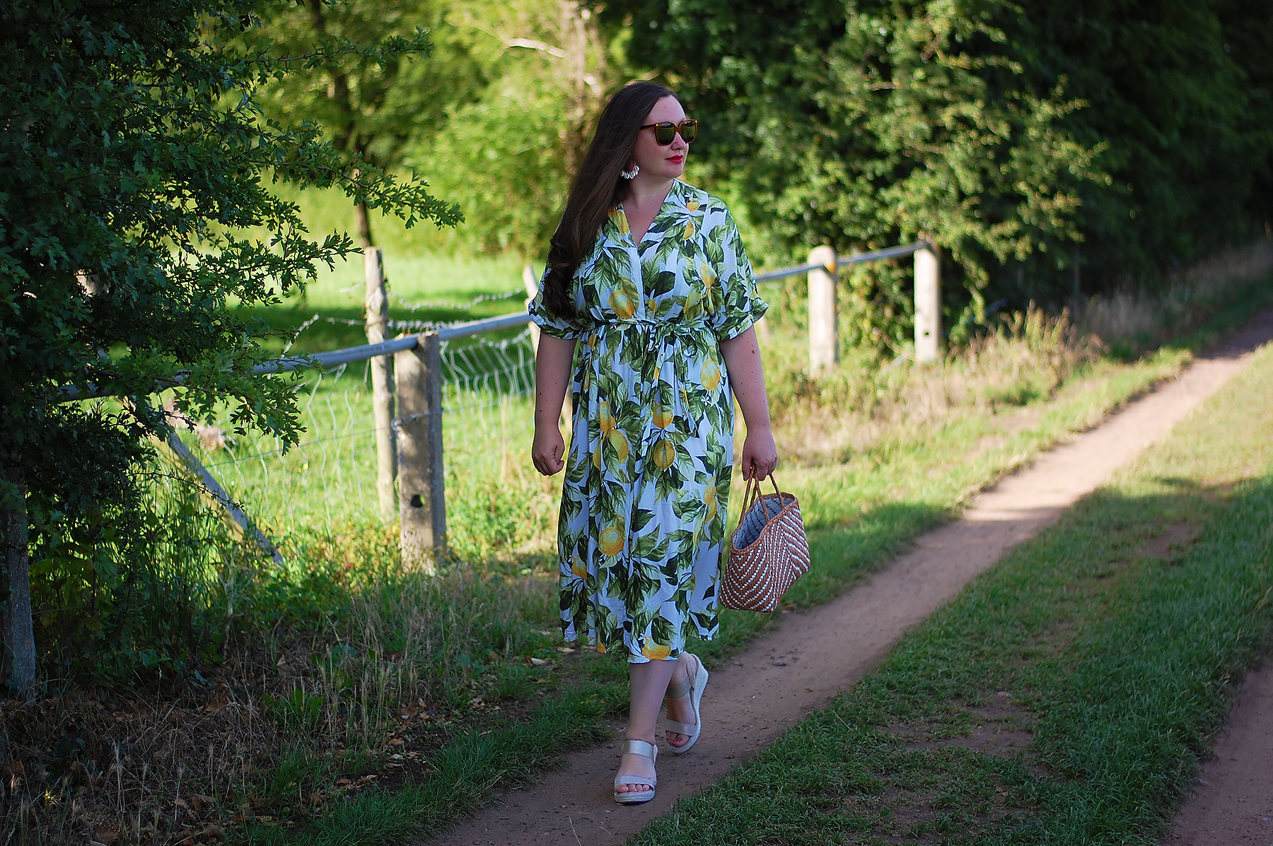 HOW TO STYLE A LEMON AND LEAF PRINT DRESS