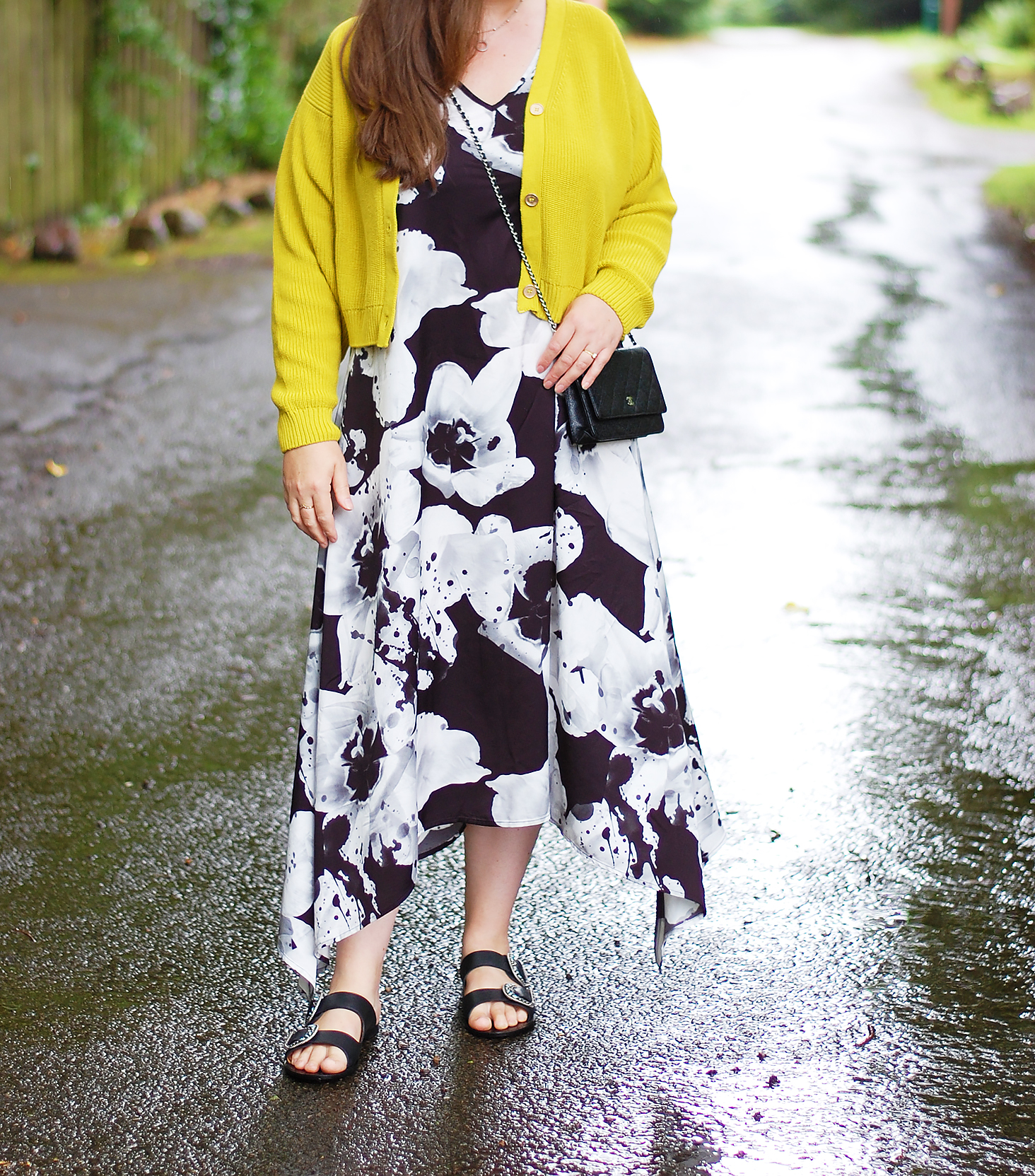 Yellow cardigan outfit