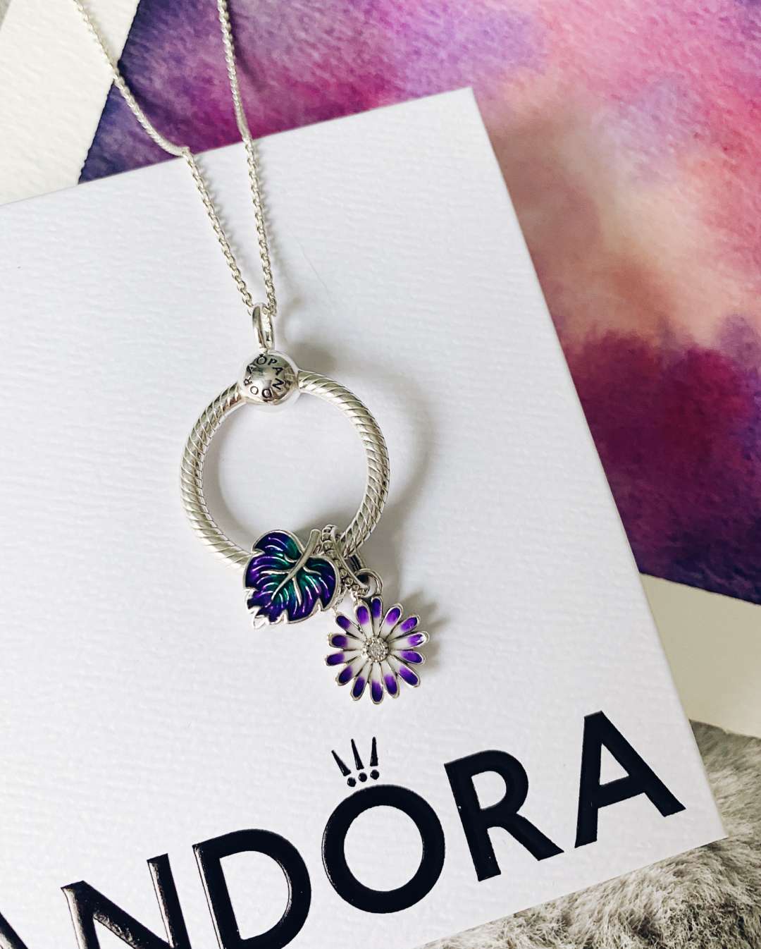 Pandora Jewellery O Pendant Review